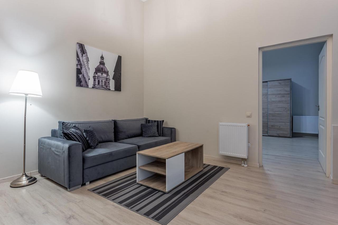 Goldcentral Apartment Akacfa Budapesta Exterior foto